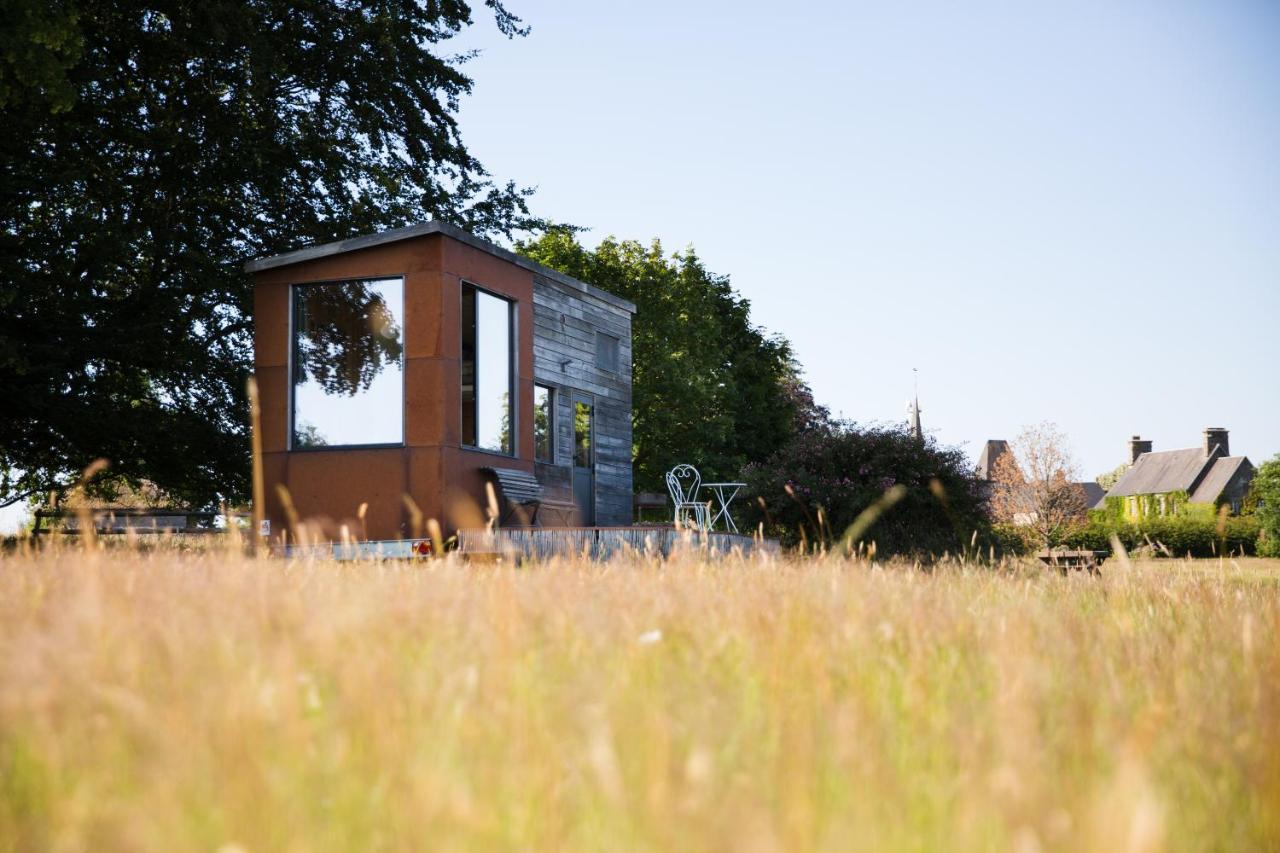 La Tiny Du Parc : Saint Symphorien Des Monts Villa Ernée Eksteriør billede